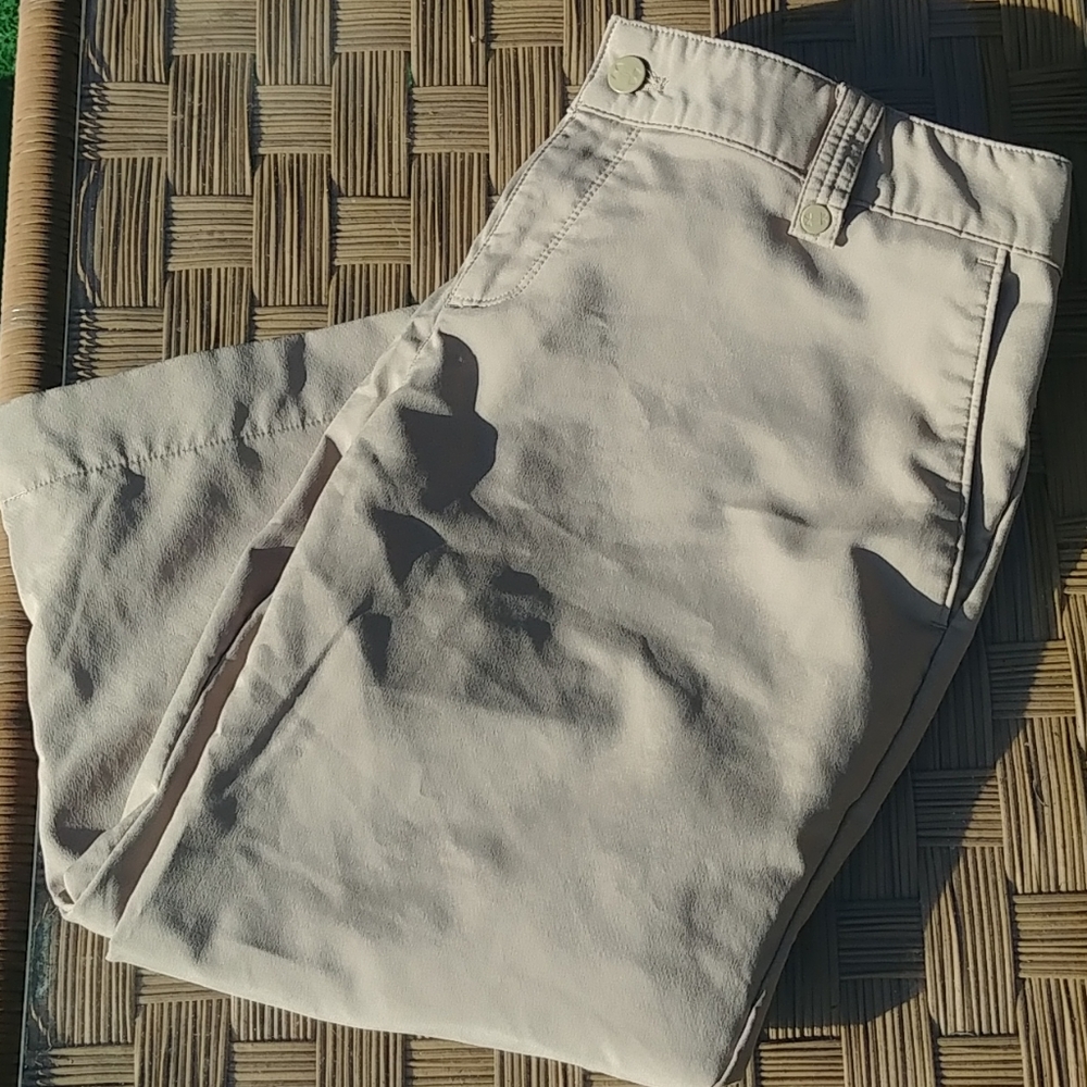 Women's Under Armour Pants